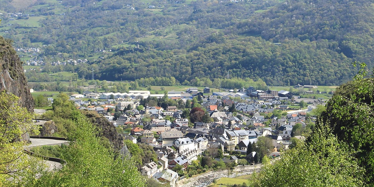 Pierrefitte-Nestalas, village au carrefour des vallées des Gaves dans les Hautes-Pyrénées, cadre idéal pour la méditation